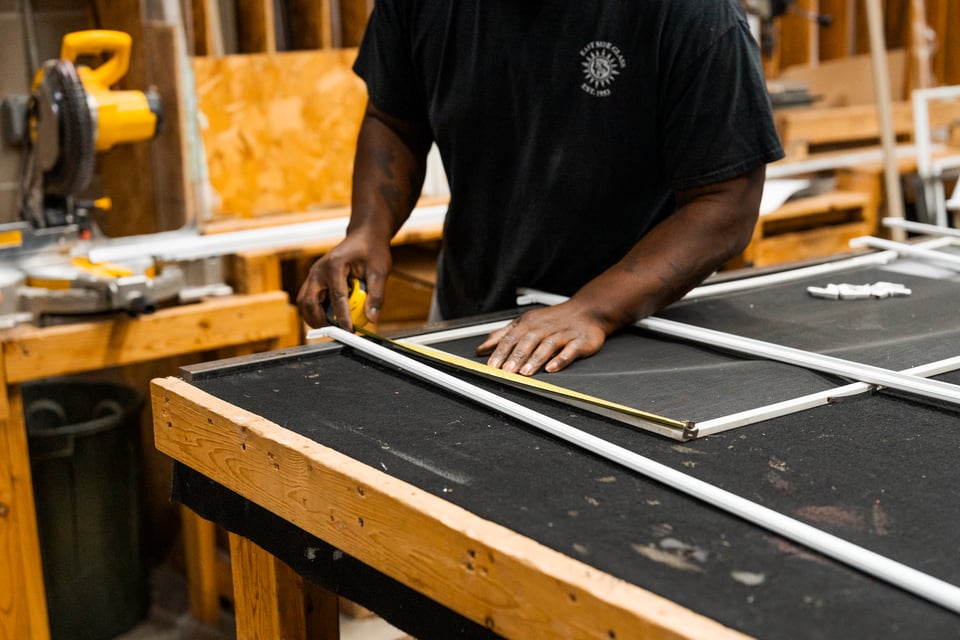 How To Choose the Right Commercial Glass Solutions for Your Property