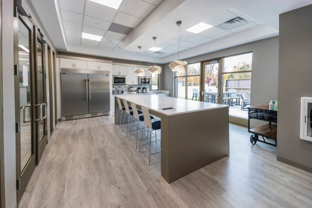 Commercial windows and glass doors