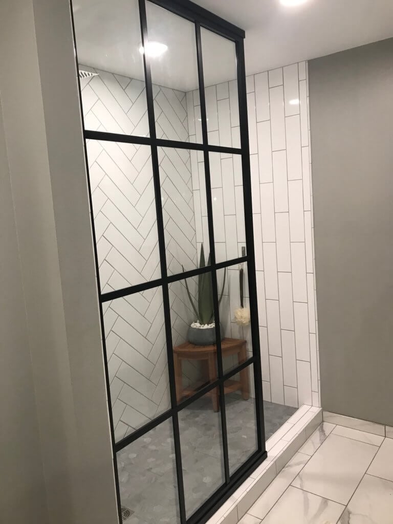 Glass shower door
