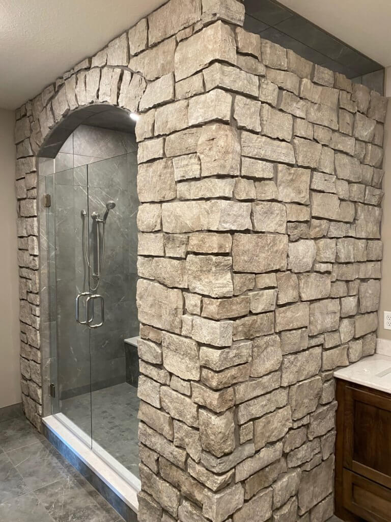 Glass shower door