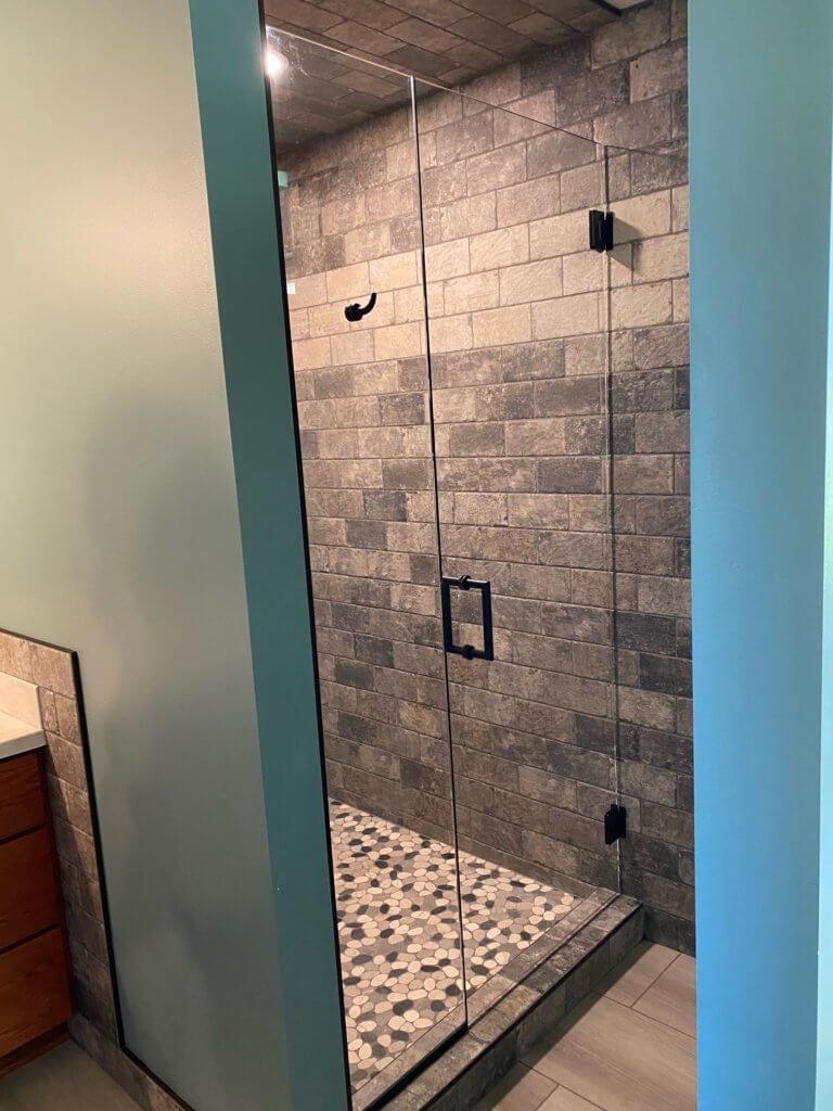 Glass shower door