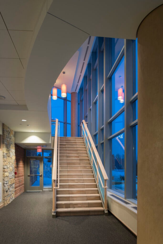 Commercial windows