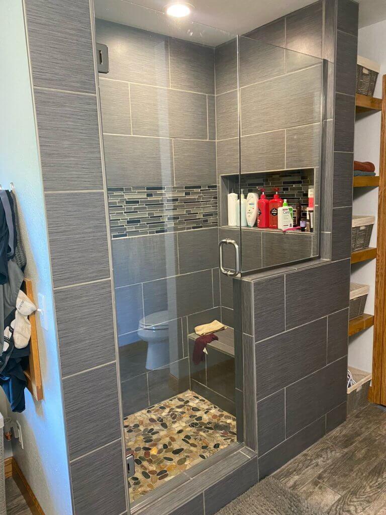 Glass shower door