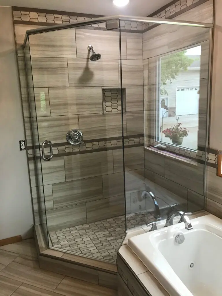 Glass shower door