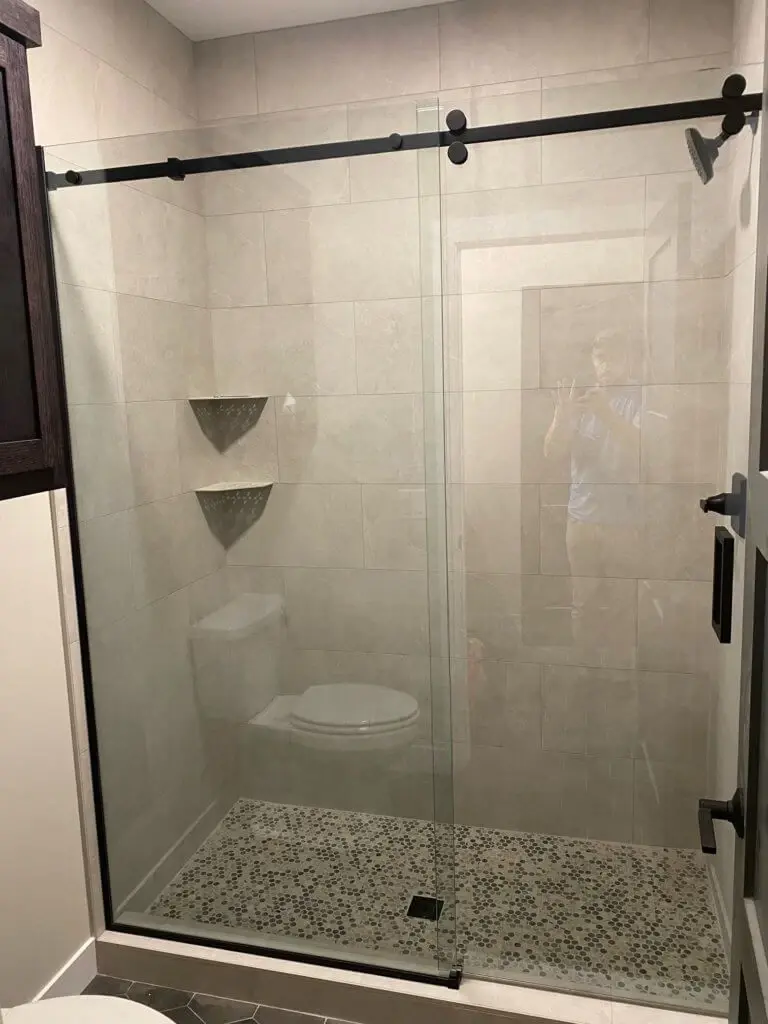 Glass shower door