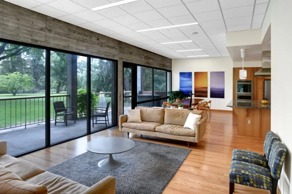 Commercial glass doors